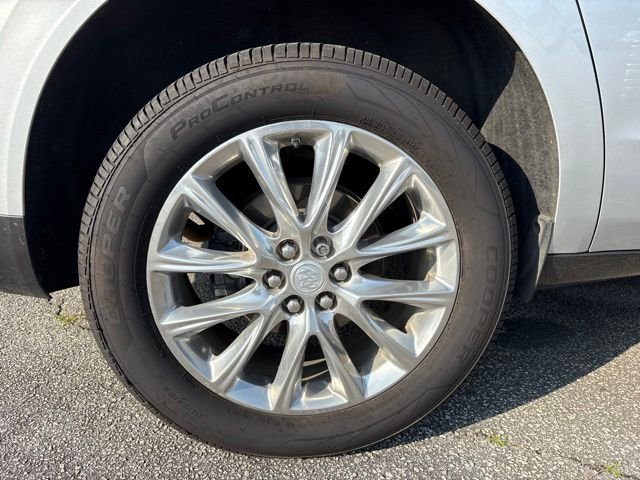 Used 2019 Silver Buick Premium Group image 5