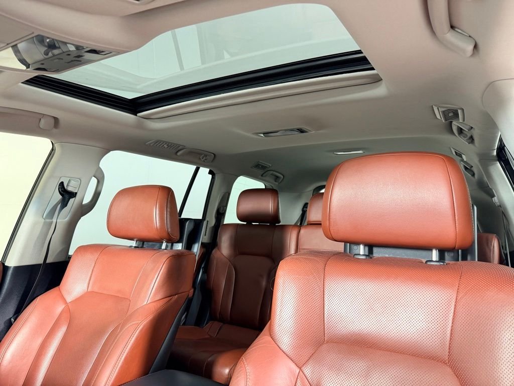 Used 2019 Silver Lexus 570 image 21