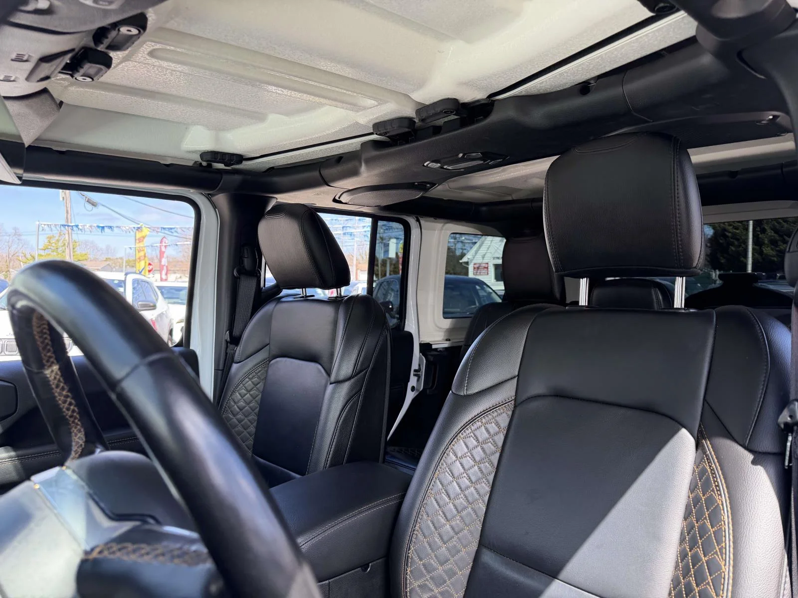 Used 2022 White Jeep Unlimited Sahara High Altitude image 22