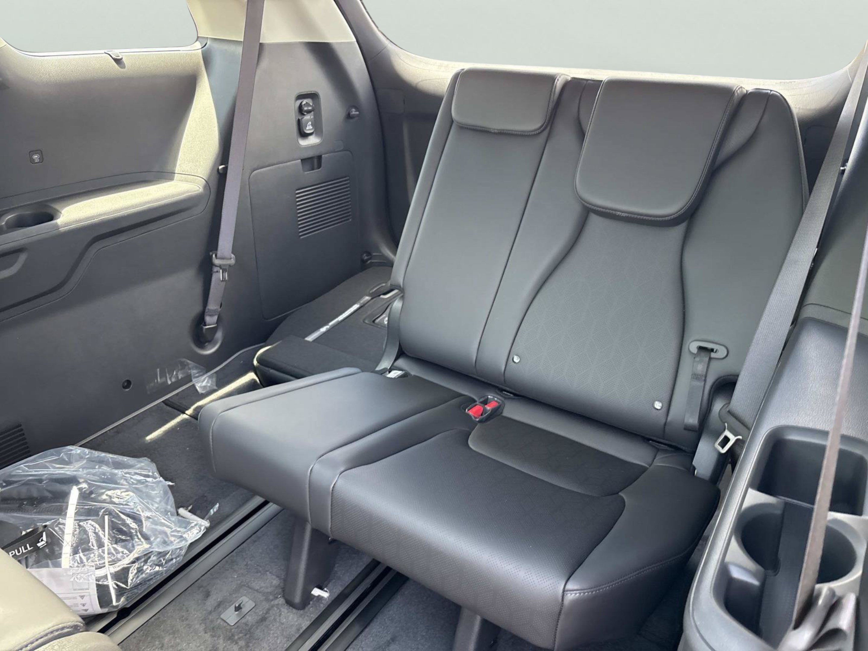 New 2026 Ceramic Silver Kia SX image 17