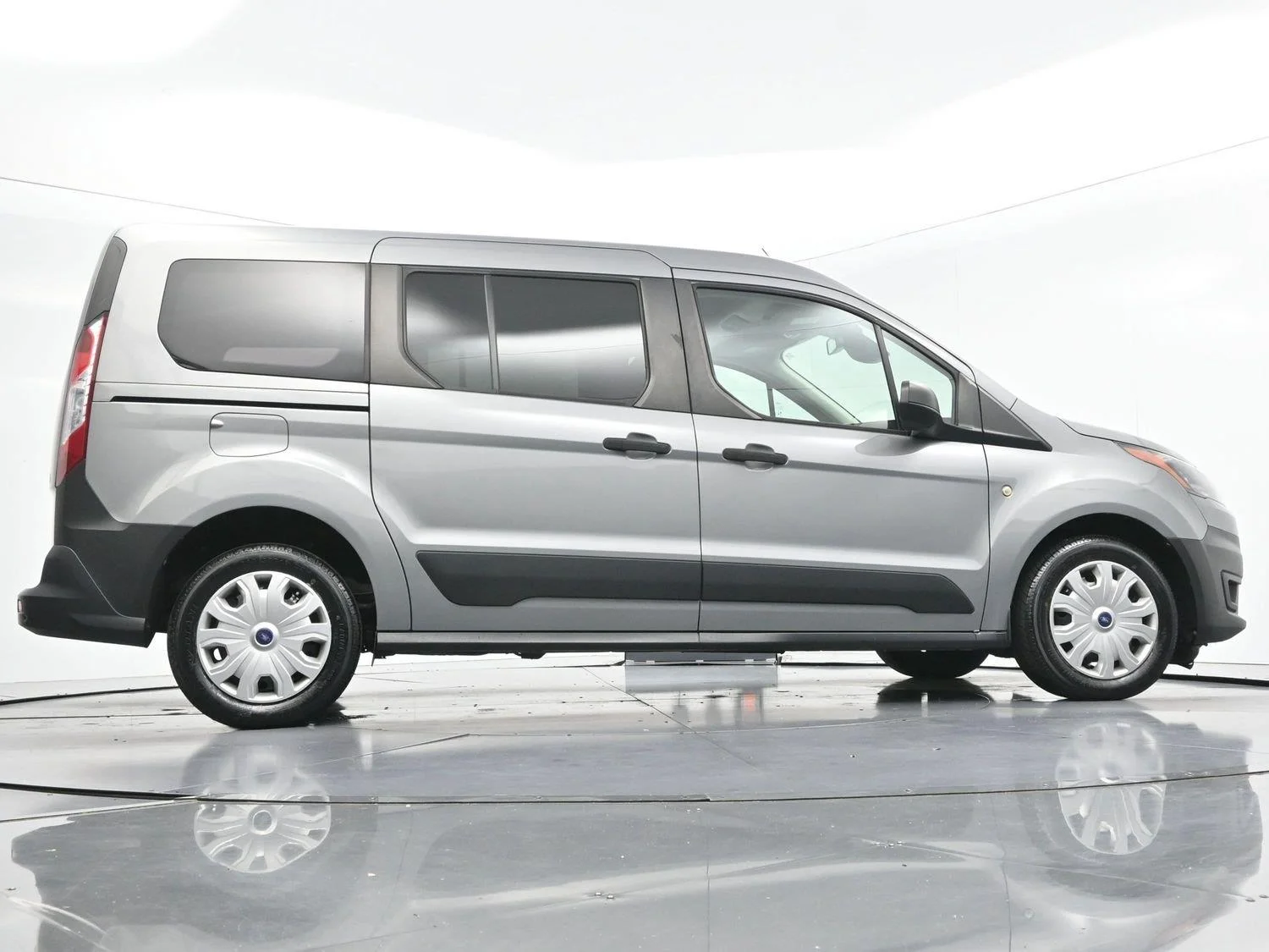 Used 2022 Solar Silver Ford XL image 49