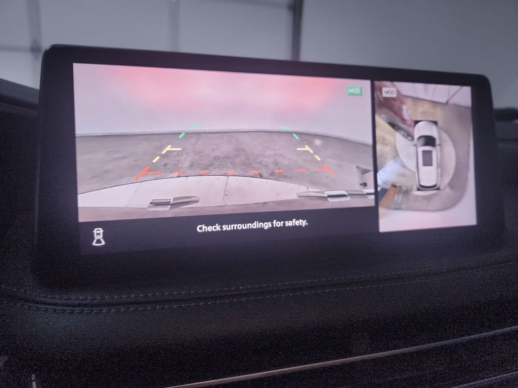 Used 2024 Red INFINITI LUXE image 17