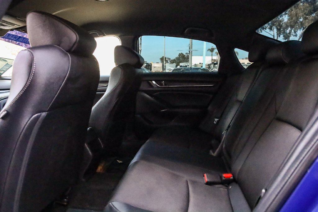 Used 2020 Still Night Pearl Honda Sport image 18