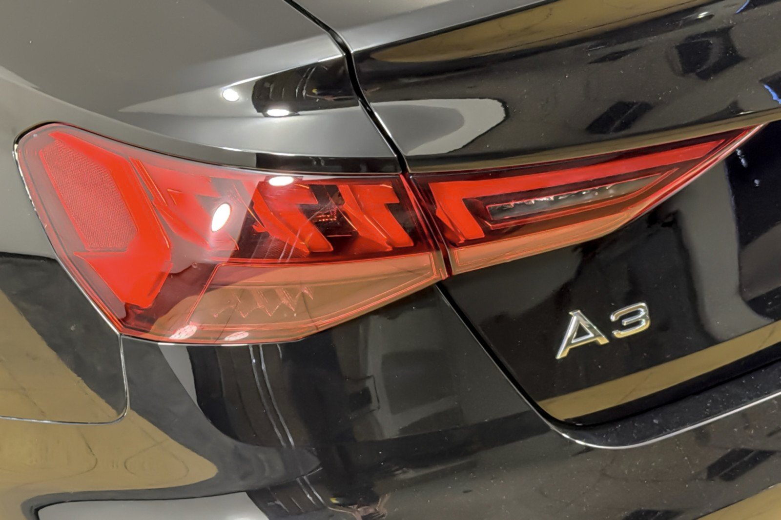 Used 2023 Brilliant Black Audi Premium 40 TFSI quattro image 25
