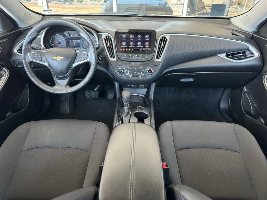 Used 2025 White Chevrolet LT image 21