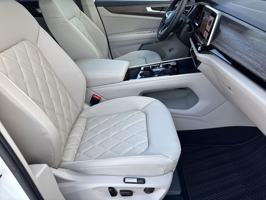 2026 Volkswagen Atlas SEL Premium R-Line - Photo 38