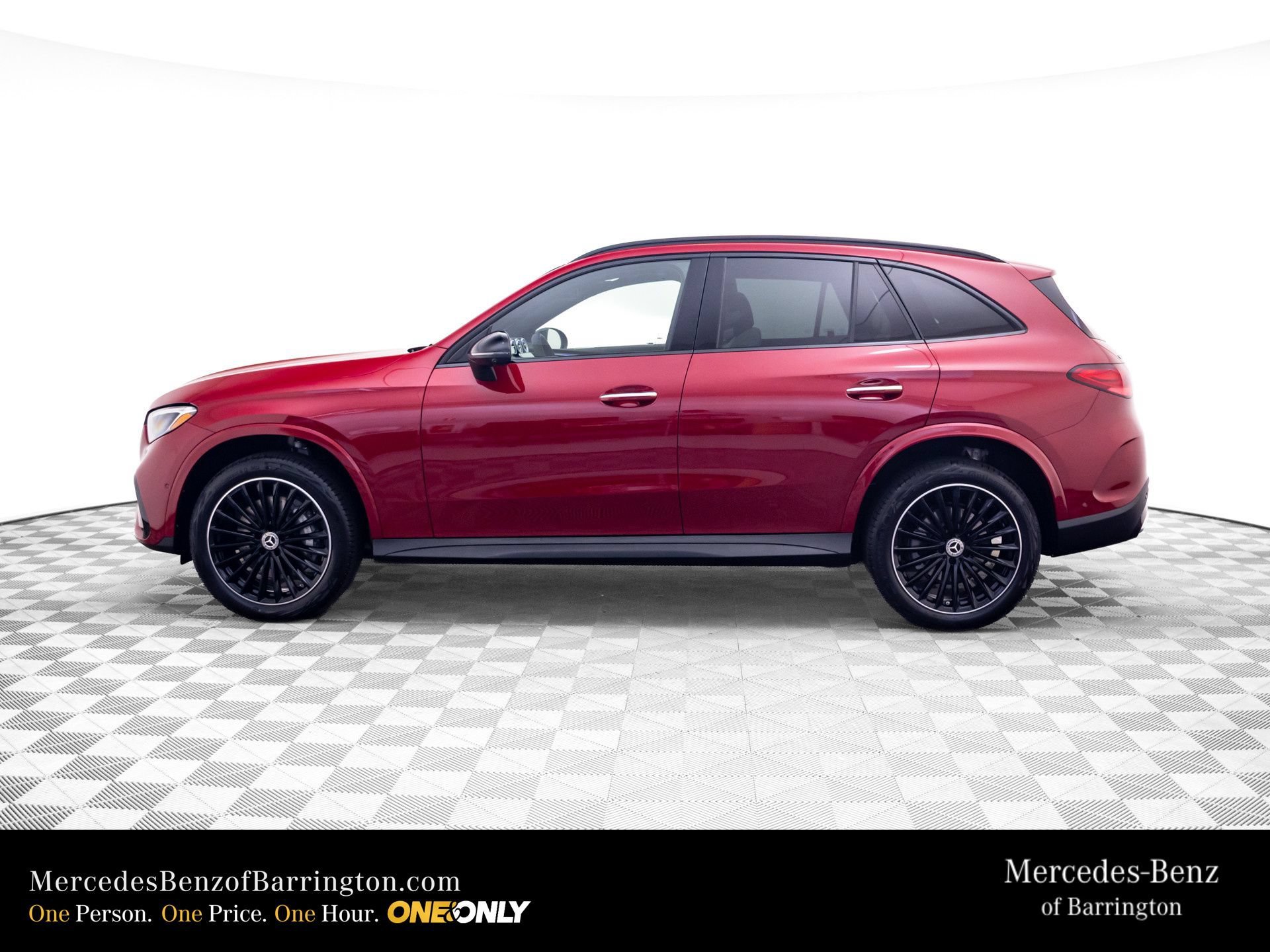 New 2026 MANUFAKTUR Patagonia Red Metallic Mercedes-Benz GLC 300 image 48