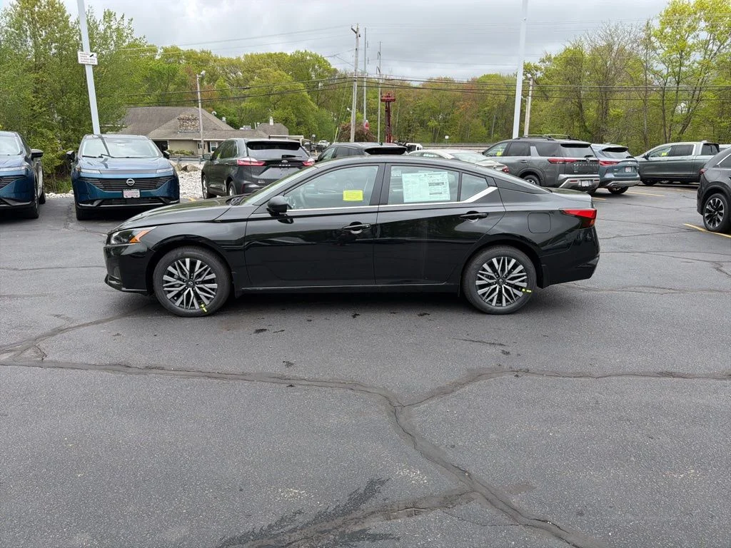 New 2026 Black Nissan 2.5 SV image 2