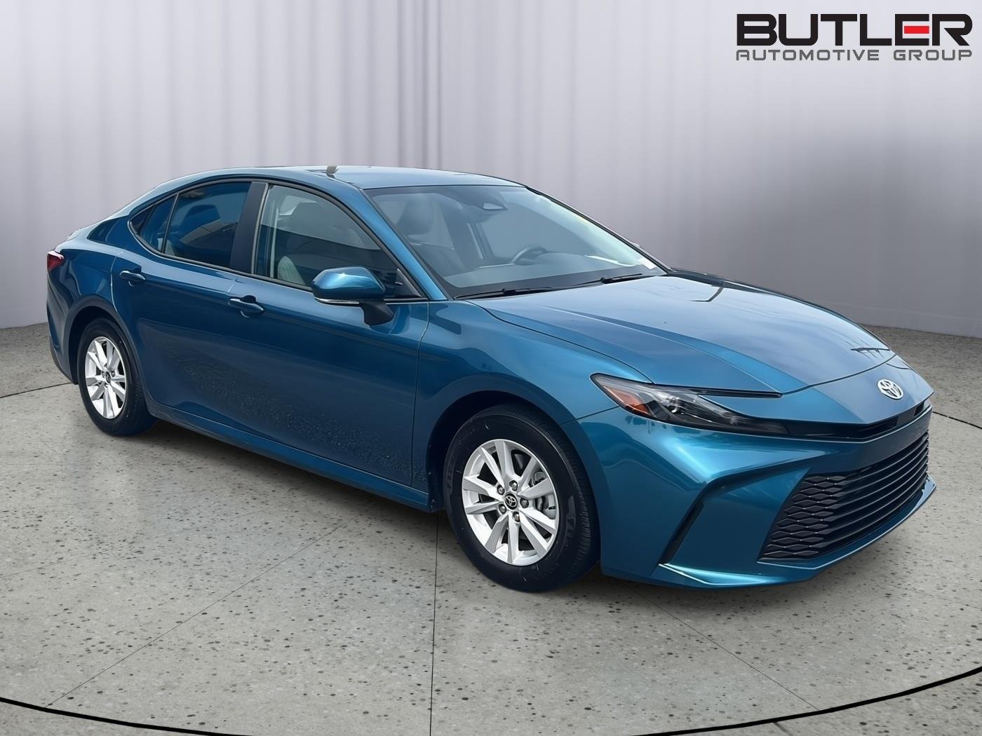 Used 2025 Ocean Gem Toyota LE image 8
