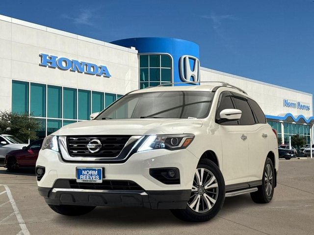 2019 Nissan Pathfinder SV