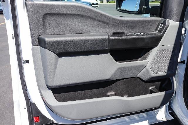 New 2026 Oxford White Ford F-350® XL image 52