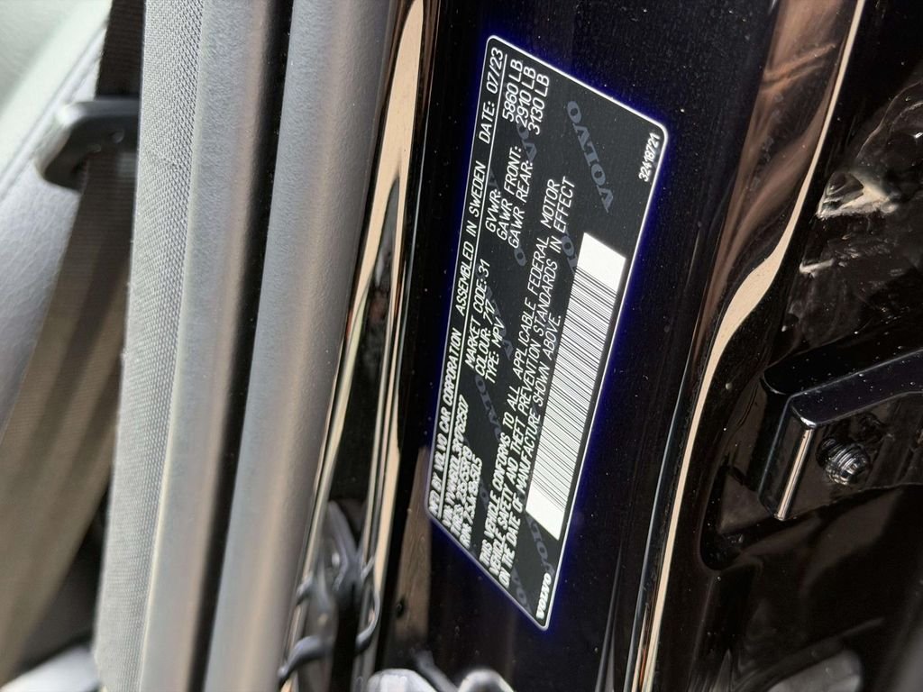 Used 2024 Black Volvo T8 Plus Dark Theme image 26