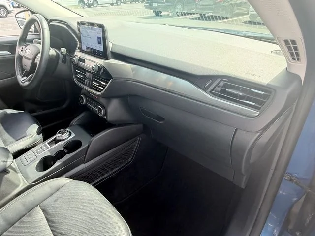 Used 2022 Blue Ford Titanium image 18
