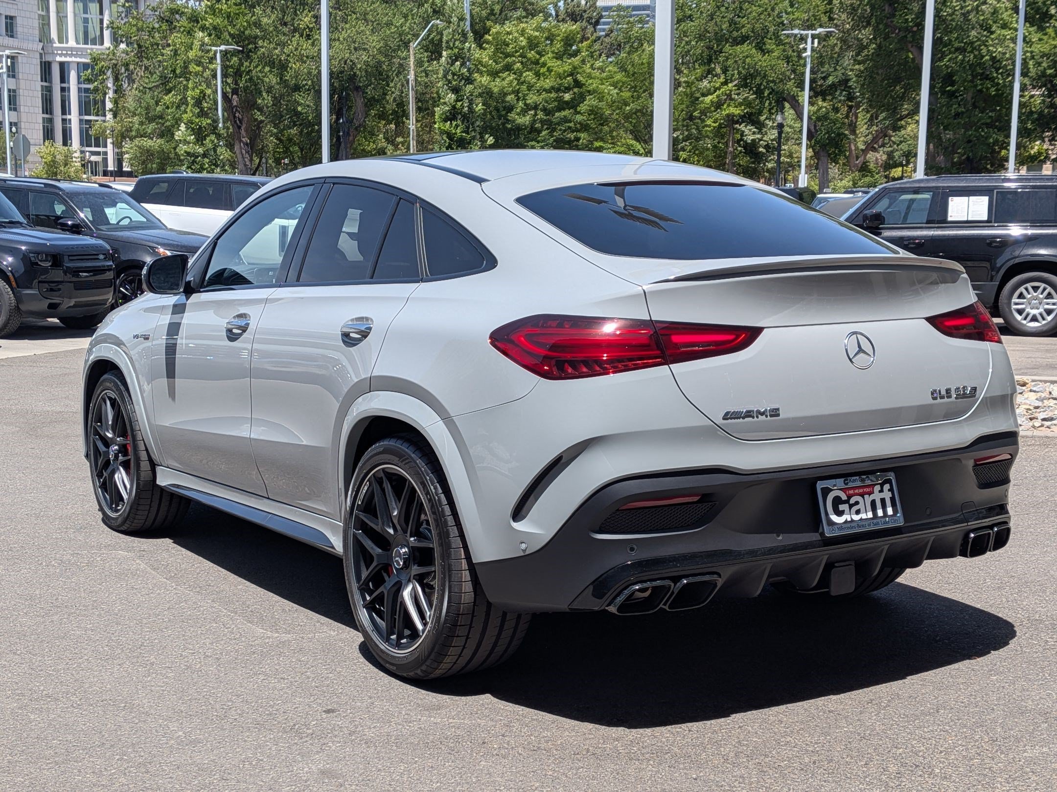 New 2026 MANUFAKTUR Alpine Grey Mercedes-Benz AMG® GLE 63 S image 28