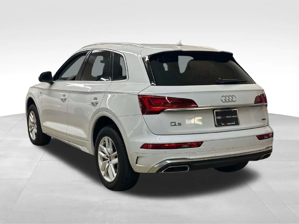 Used 2023 White Audi 45 S line Premium image 9