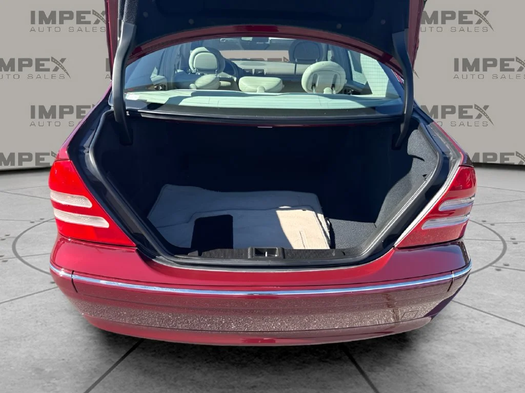 Used 2004 Red Mercedes-Benz C 320 image 22