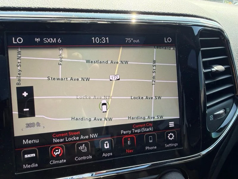 Used 2021 White Jeep Laredo X image 19