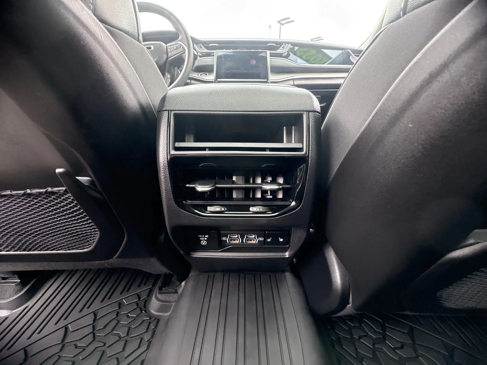 Used 2022 Baltic Gray Metallic Clearcoat Jeep  image 13