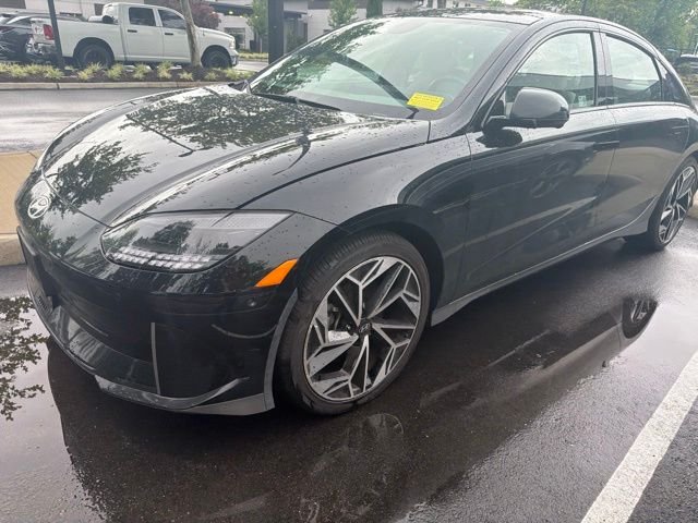Used 2024 Onyx Black Hyundai Limited image 5