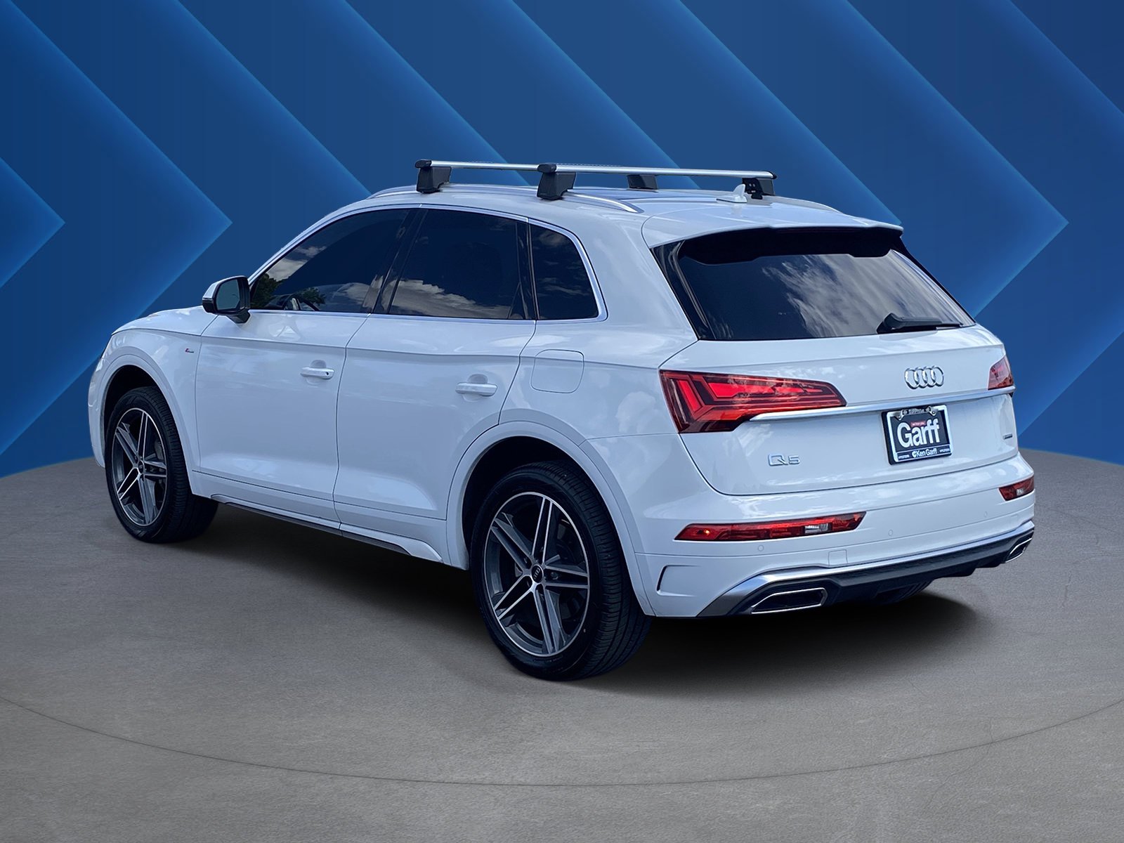 Used 2021 Glacier White Audi Premium image 5