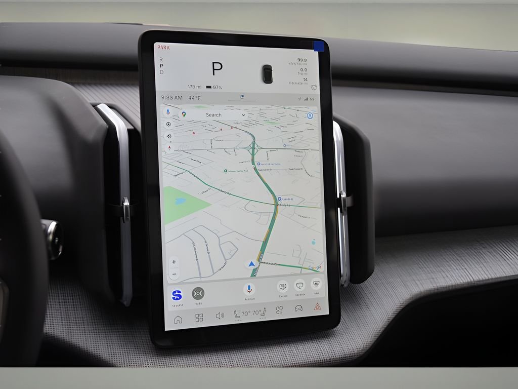 2026 Volvo EX30 Ultra - Photo 18