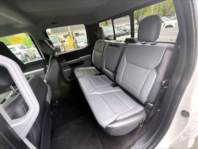 Used 2021 White Ford Lariat image 21