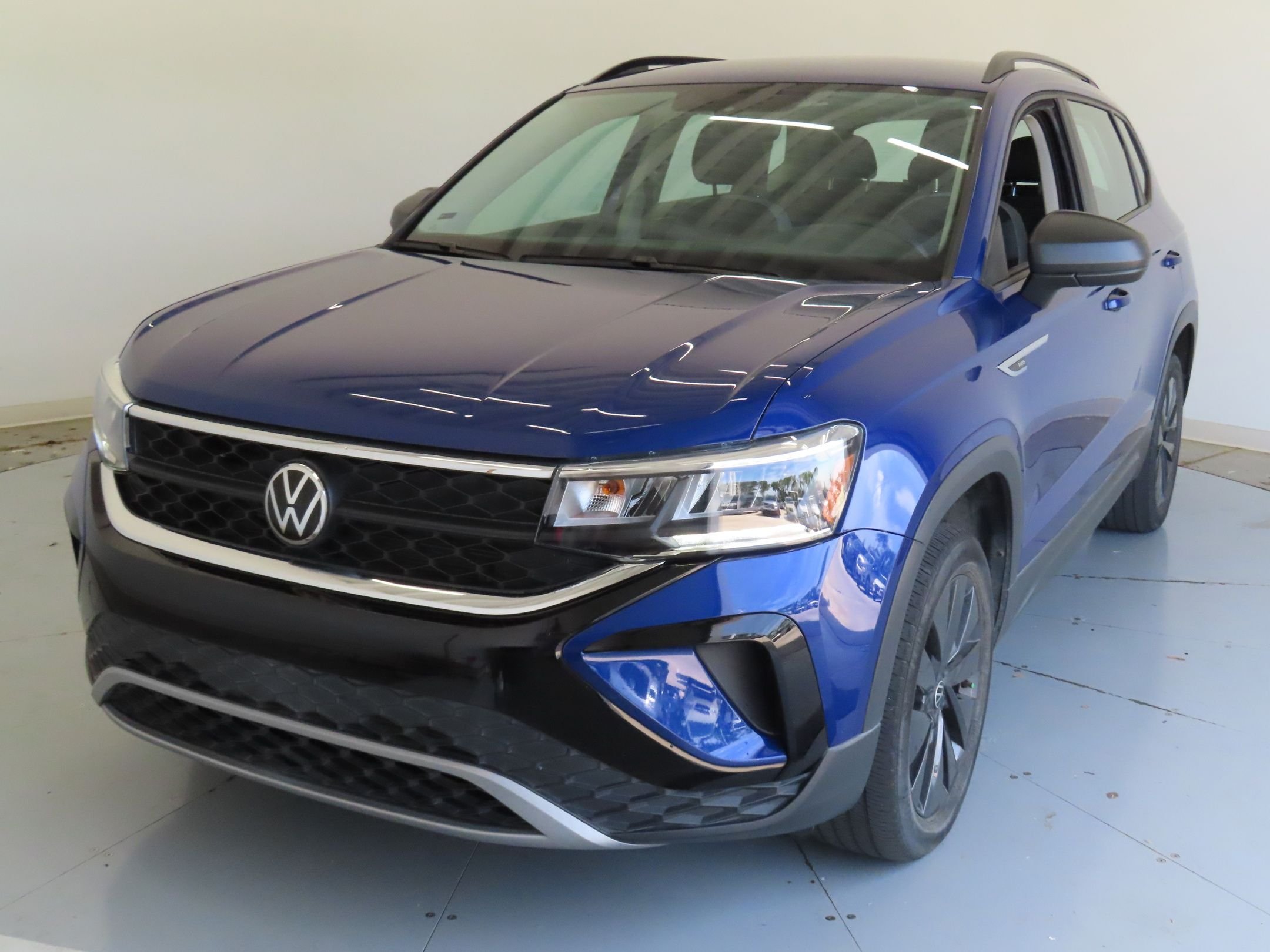 Used 2023 Blue Volkswagen 1.5T S image 7