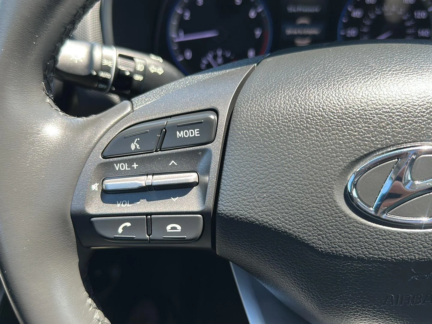 Used 2020 Ultra Black Hyundai Limited image 26