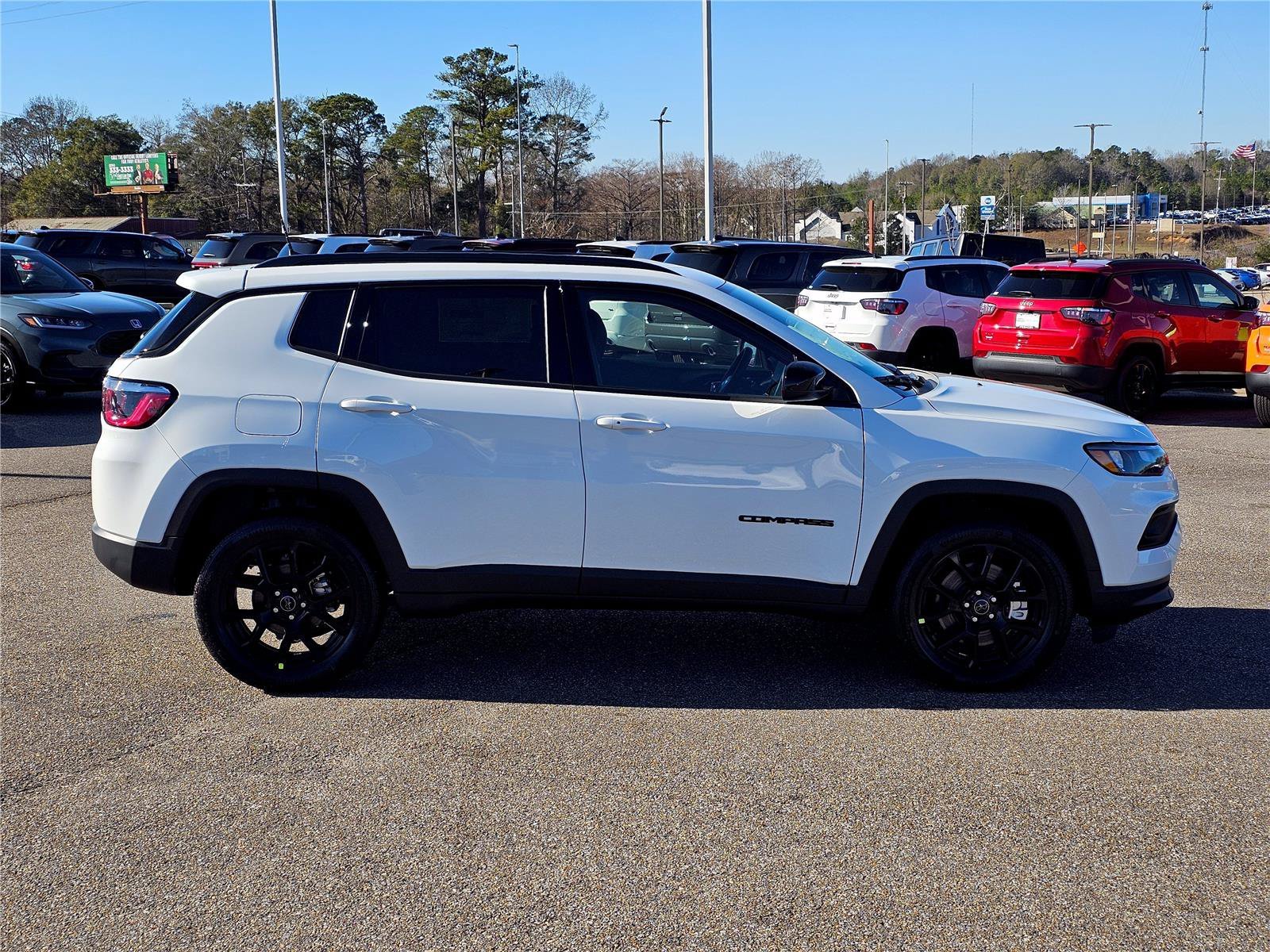 New 2026 Bright White Clearcoat Jeep Latitude Altitude image 7
