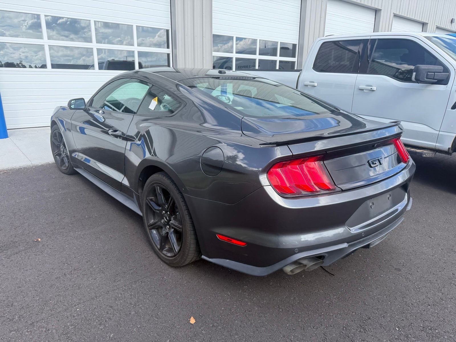 Used 2020 Gray Ford GT Premium image 5
