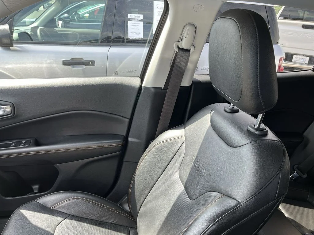 Used 2021 Gray Jeep Limited image 22