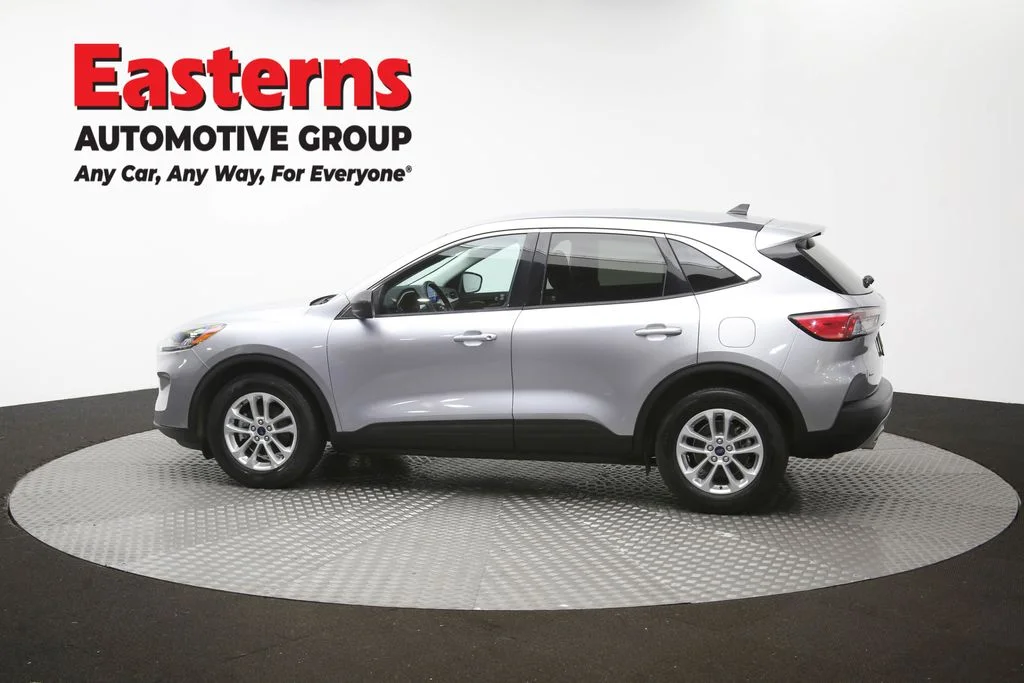 Used 2022 Silver Ford SE image 62
