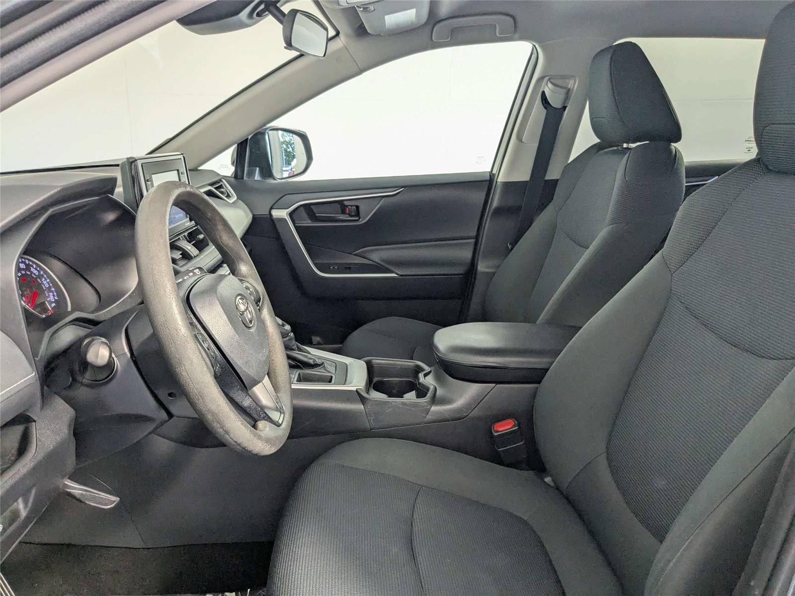 Used 2020 Magnetic Gray Metallic Toyota LE image 10