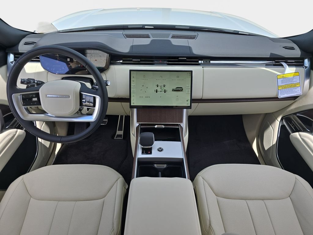 New 2026 Fuji White Land Rover SE image 9
