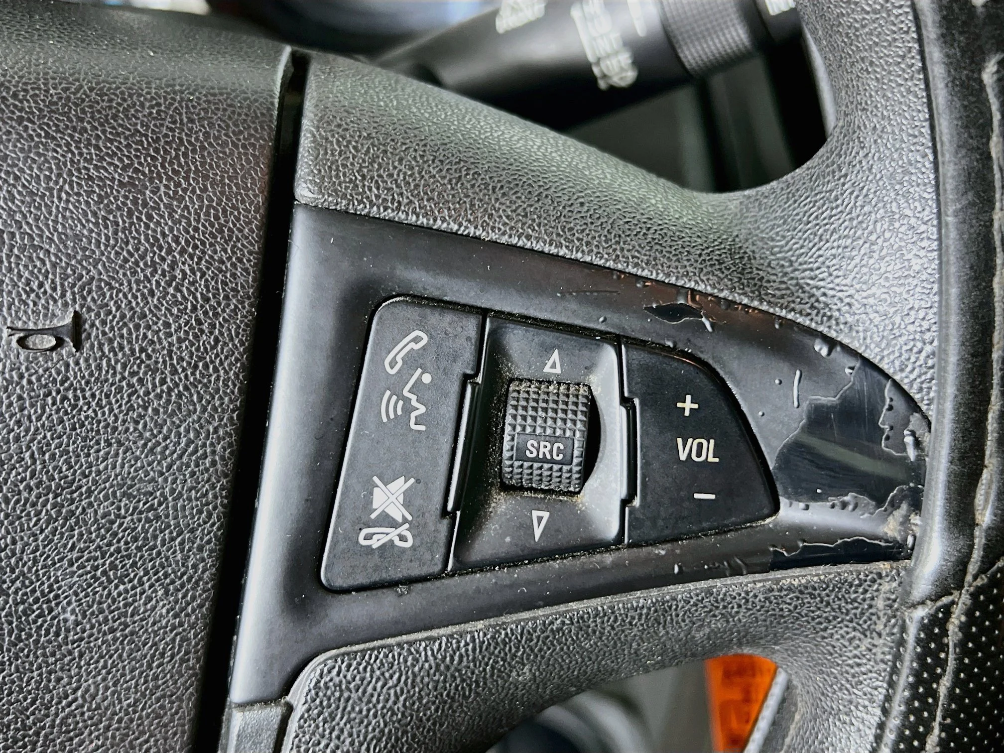 Used 2013 Silver Ice Metallic Chevrolet LS image 28