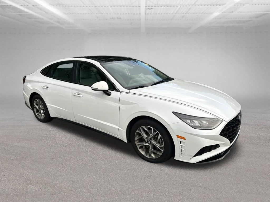 Used 2021 Gray Hyundai SEL image 7