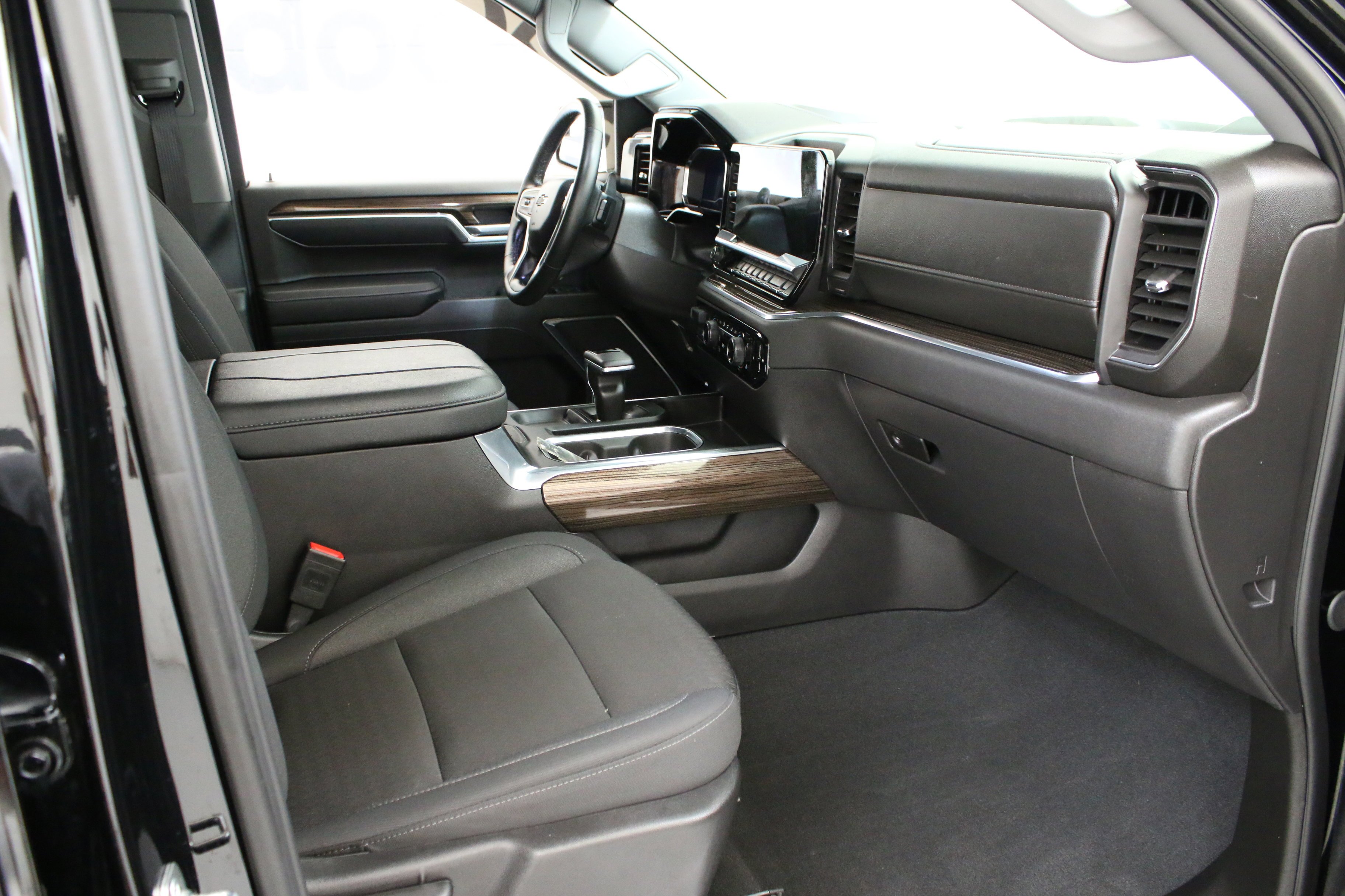 Used 2025 Black Chevrolet LT Trail Boss image 28