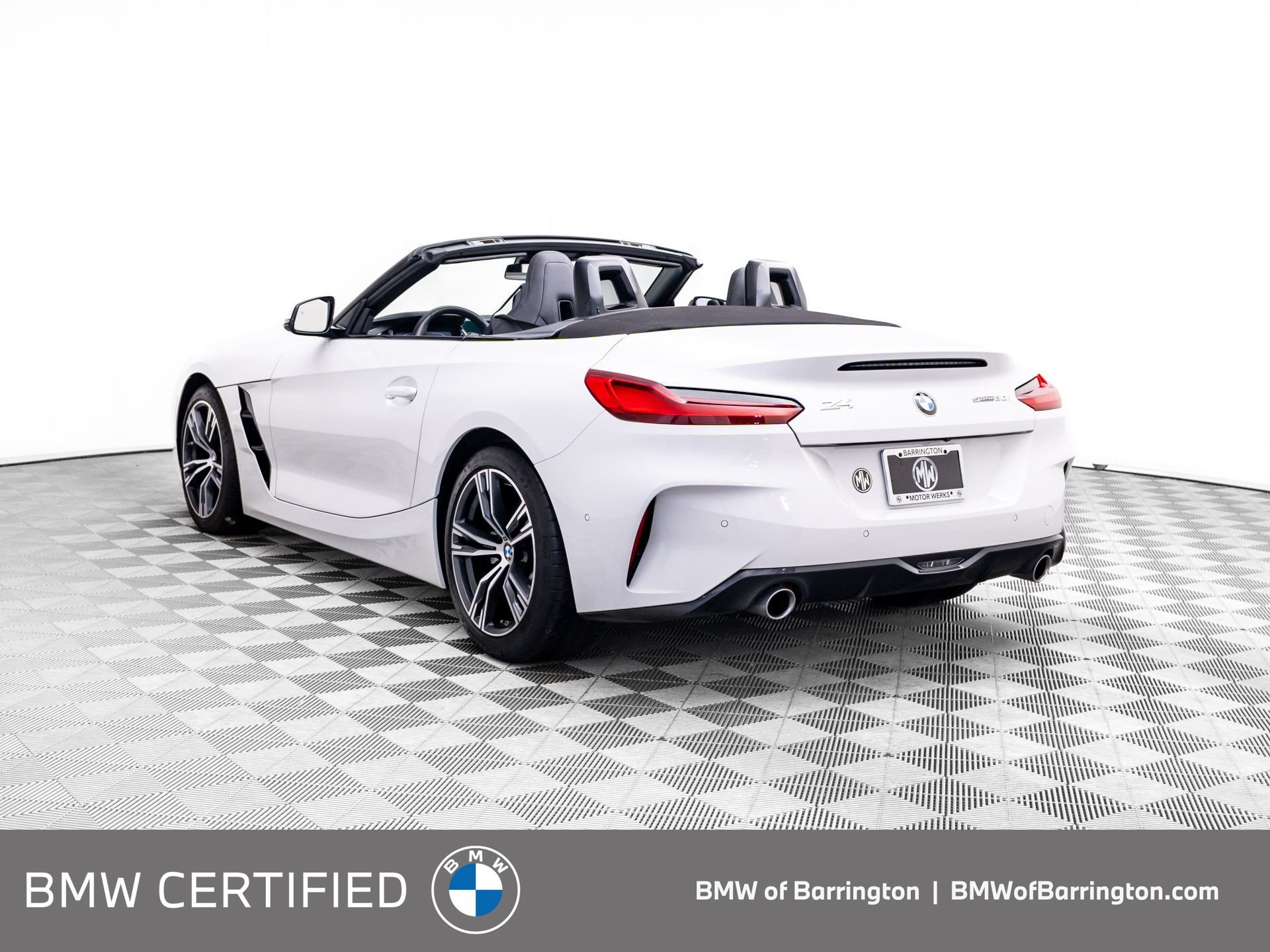 Certified Used 2026 Alpine White BMW sDrive30i image 3
