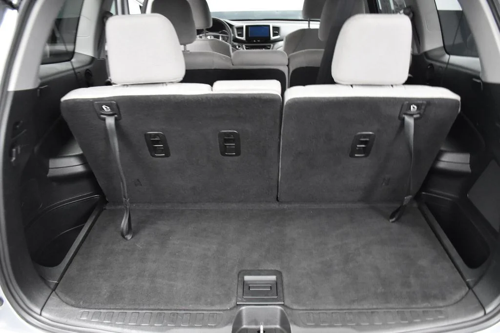 Used 2017 Silver Honda EX image 27