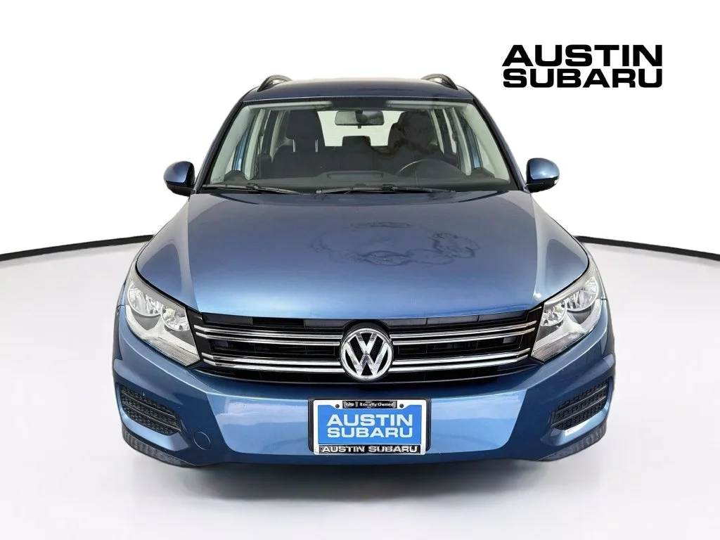 Used 2018 Blue Volkswagen 2.0T image 2