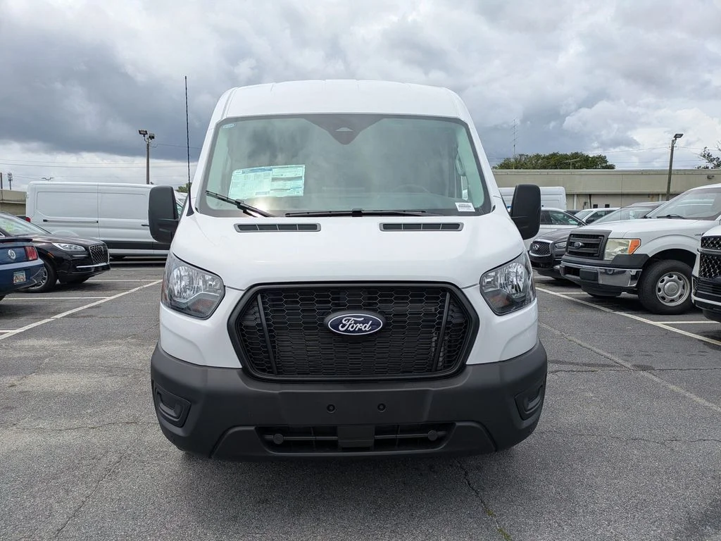 New 2026 Oxford White Ford Base image 9