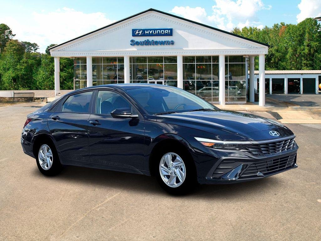 New 2026 Black Hyundai SE image 10