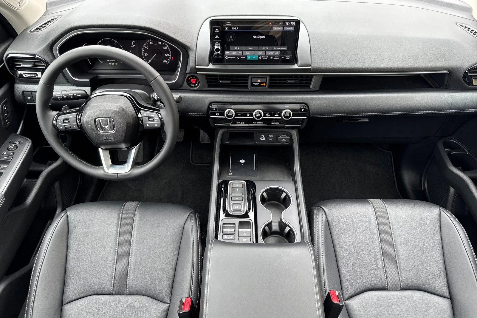 2025 Honda Pilot Touring - Photo 15