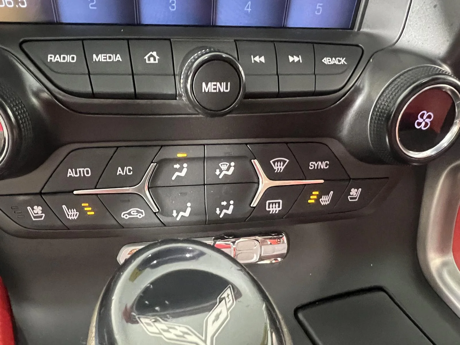 Used 2019 ARCTIC WHITE Chevrolet Grand Sport 2LT image 16