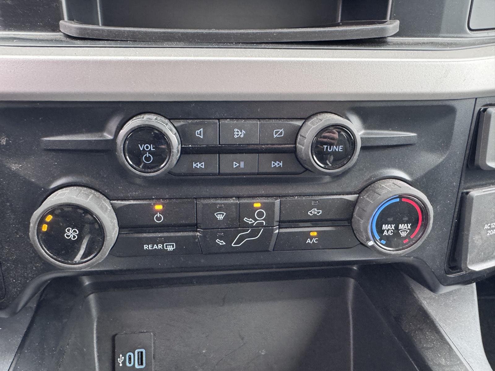Used 2024 Antimatter Blue Ford XLT image 15