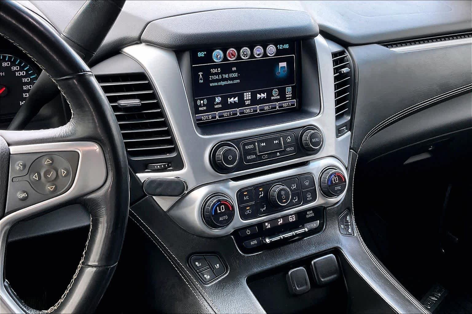 Used 2020 Dark Sky Metallic GMC SLT image 6