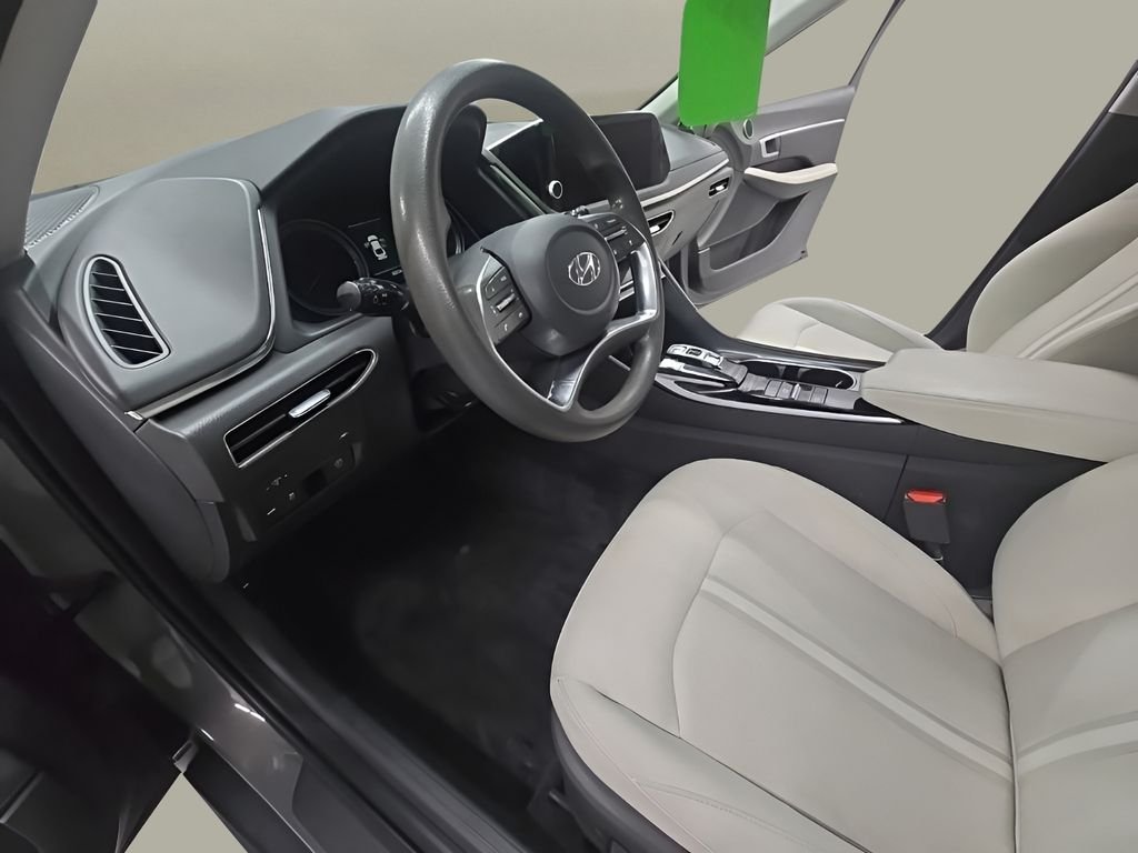 Used 2023 Gray Hyundai SEL image 13