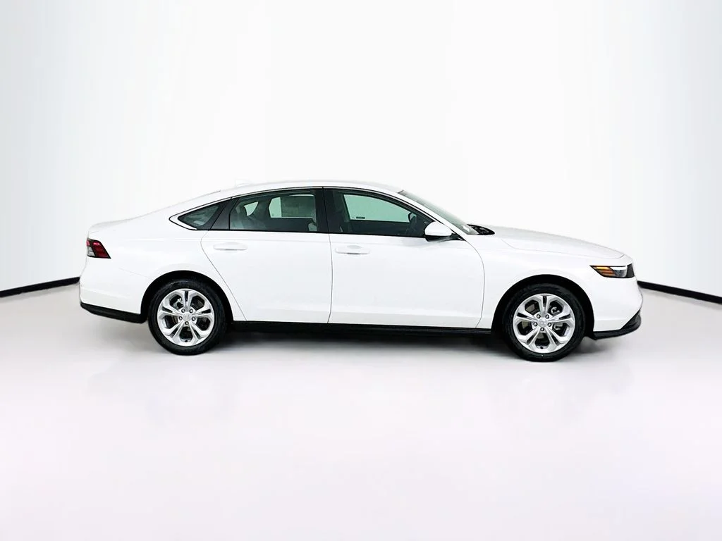 New 2026 Platinum White Pearl Honda LX image 9