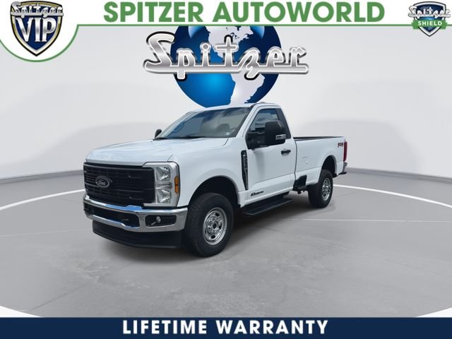 New 2026 Oxford White Ford F-250® XL image 4