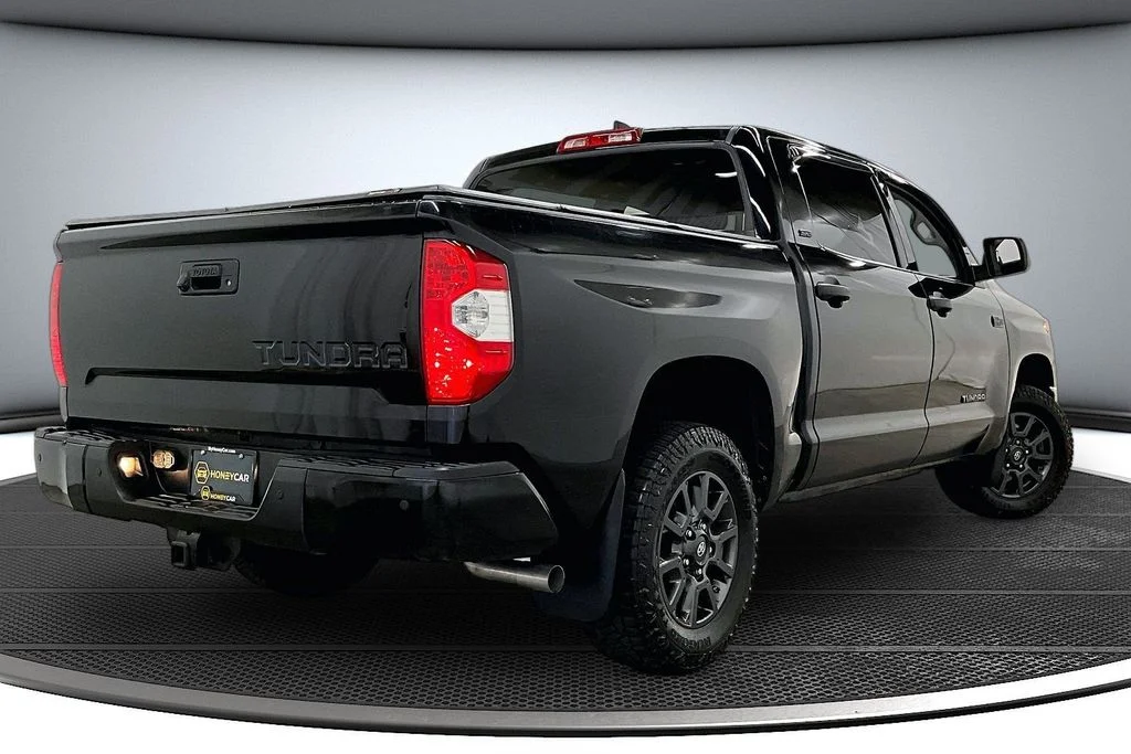 Used 2021 Black Toyota SR5 image 6